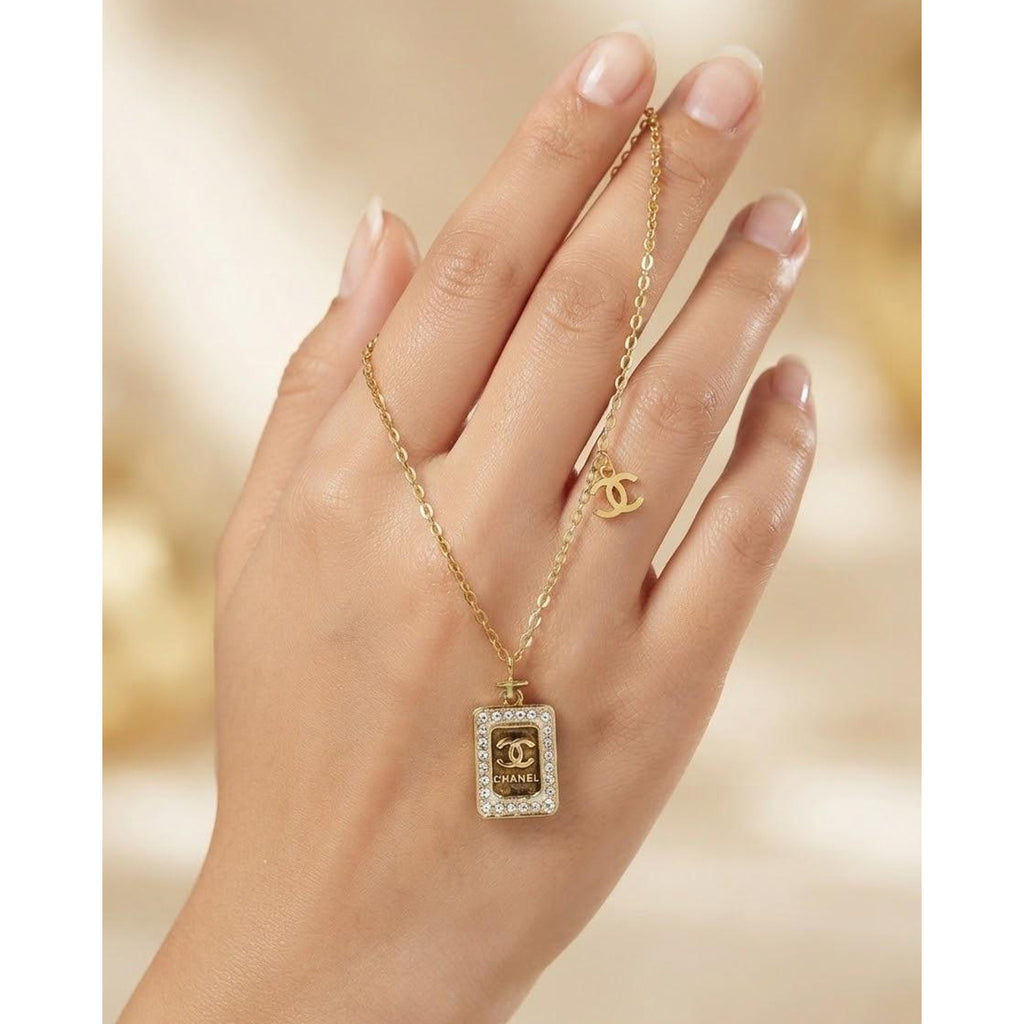 Gold Pendant Necklace with Crystal Charm | Zenith Oasis